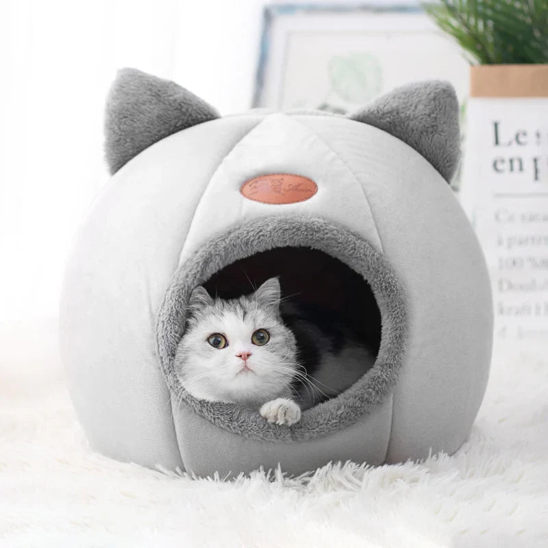 Winter Cozy Cave Pet Bed
