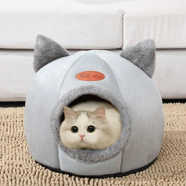 Winter Cozy Cave Pet Bed